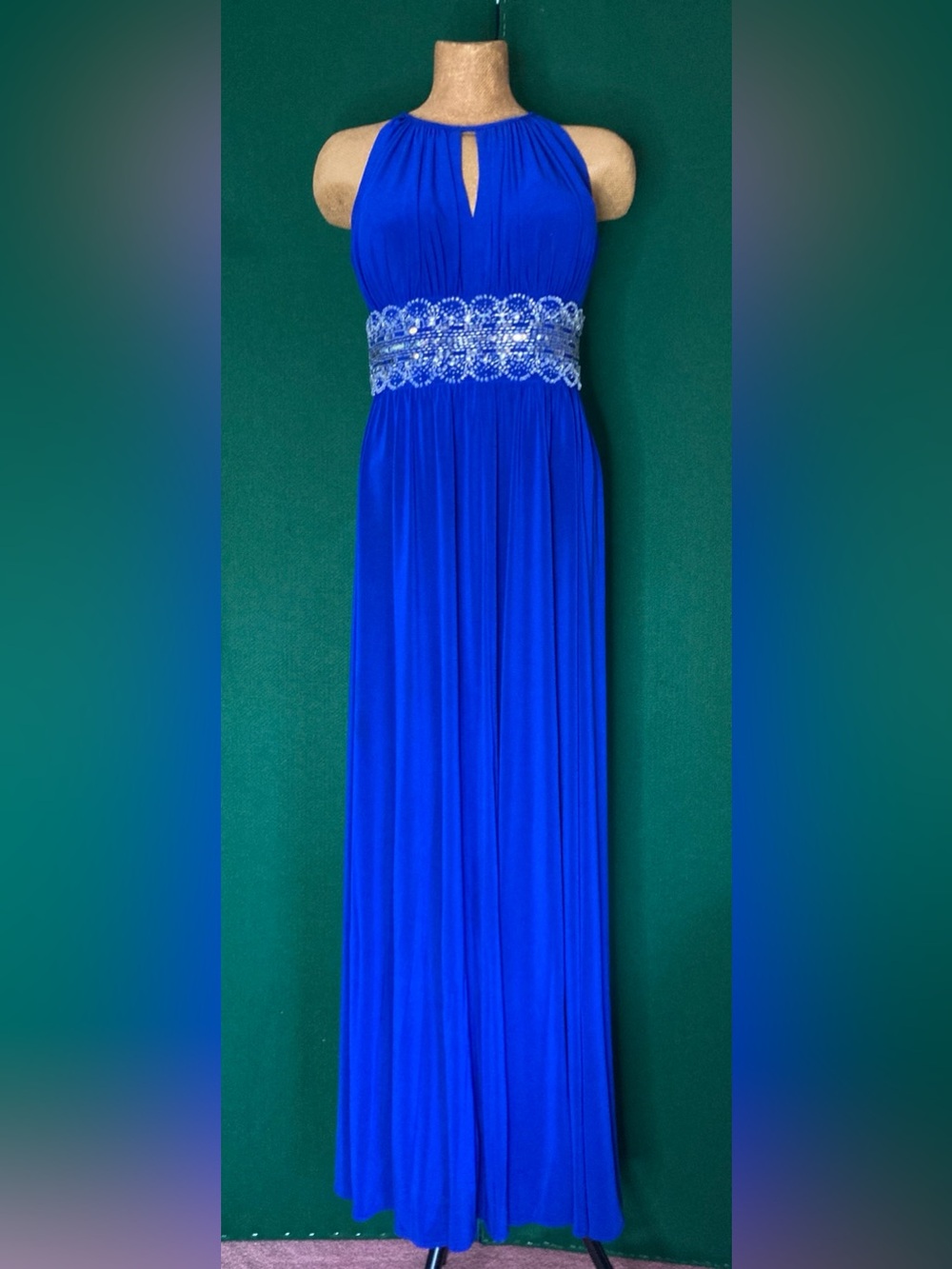 R&M Richards royal blue sleeveless formal Maxi gown Size 6 Measurements in pics
